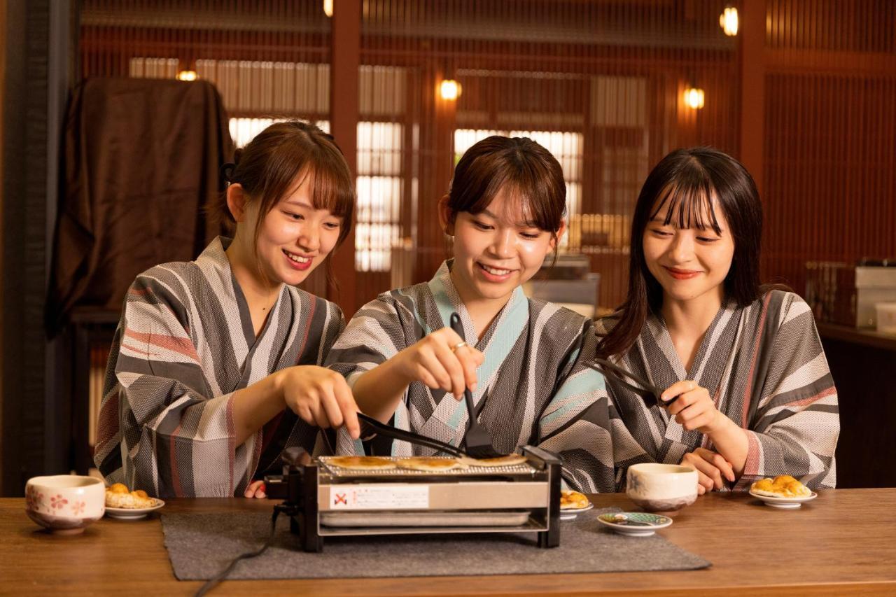 Yamanakaonsen Ohanami Kyubei Kaga  Buitenkant foto