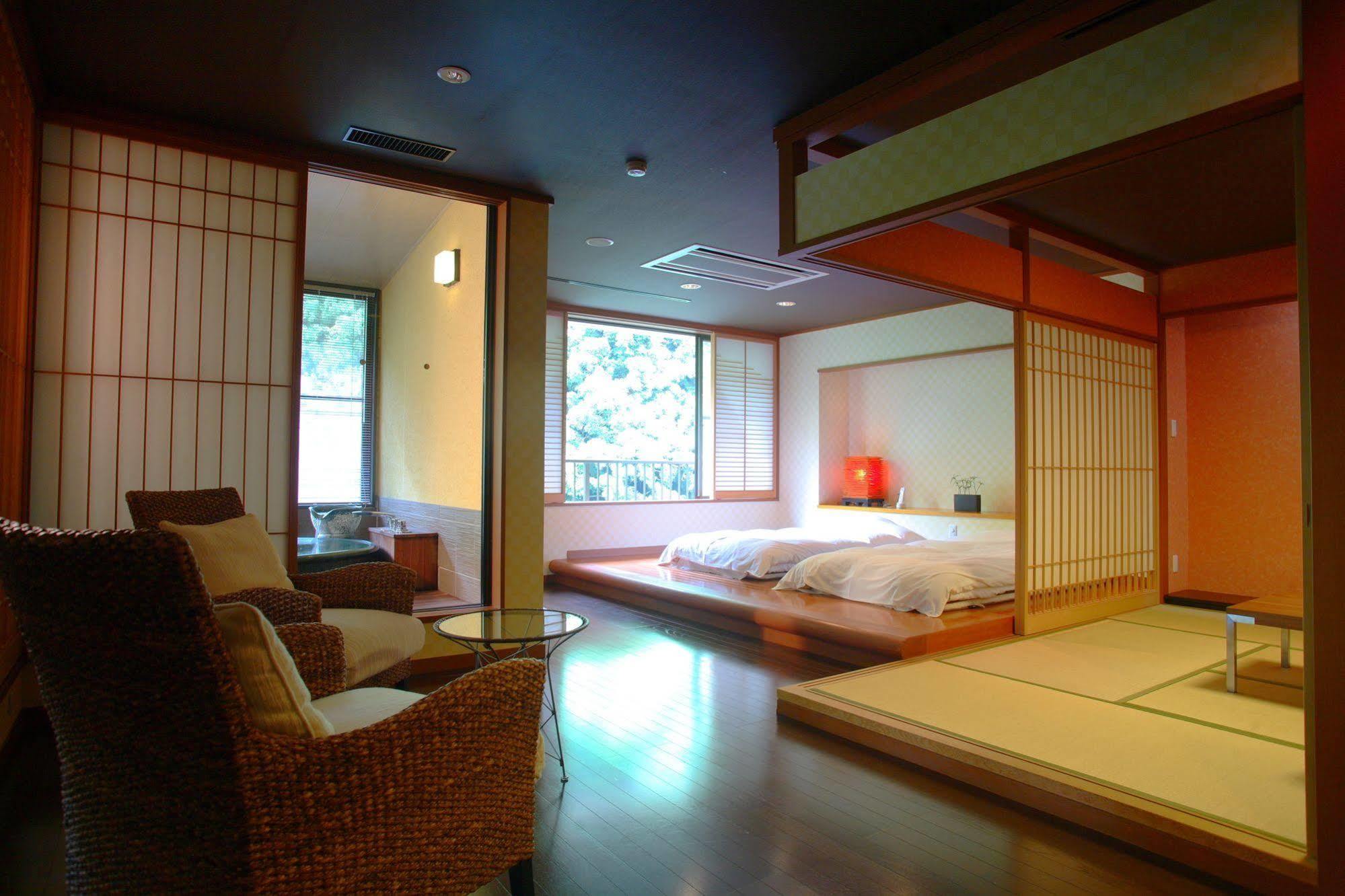 Yamanakaonsen Ohanami Kyubei Kaga  Buitenkant foto