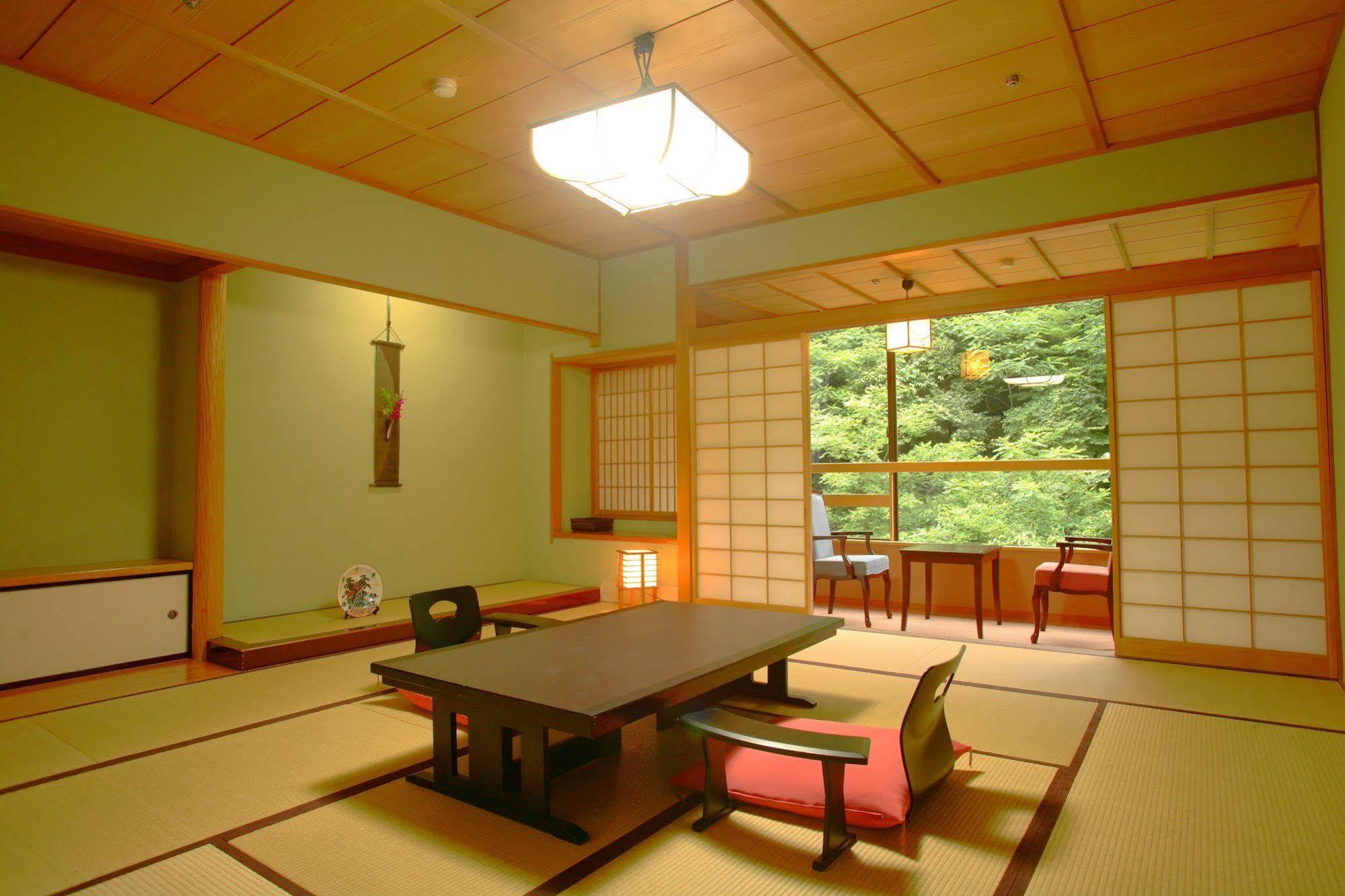 Yamanakaonsen Ohanami Kyubei Kaga  Buitenkant foto