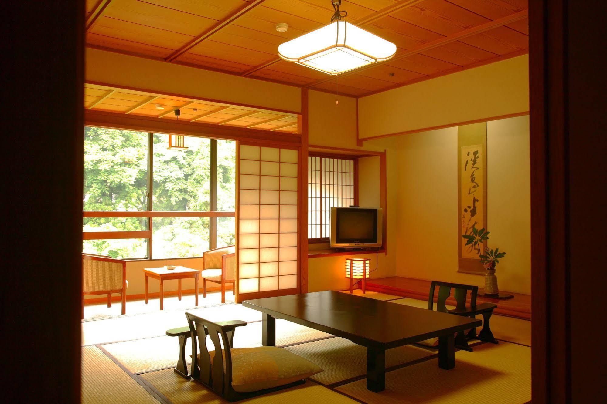 Yamanakaonsen Ohanami Kyubei Kaga  Buitenkant foto