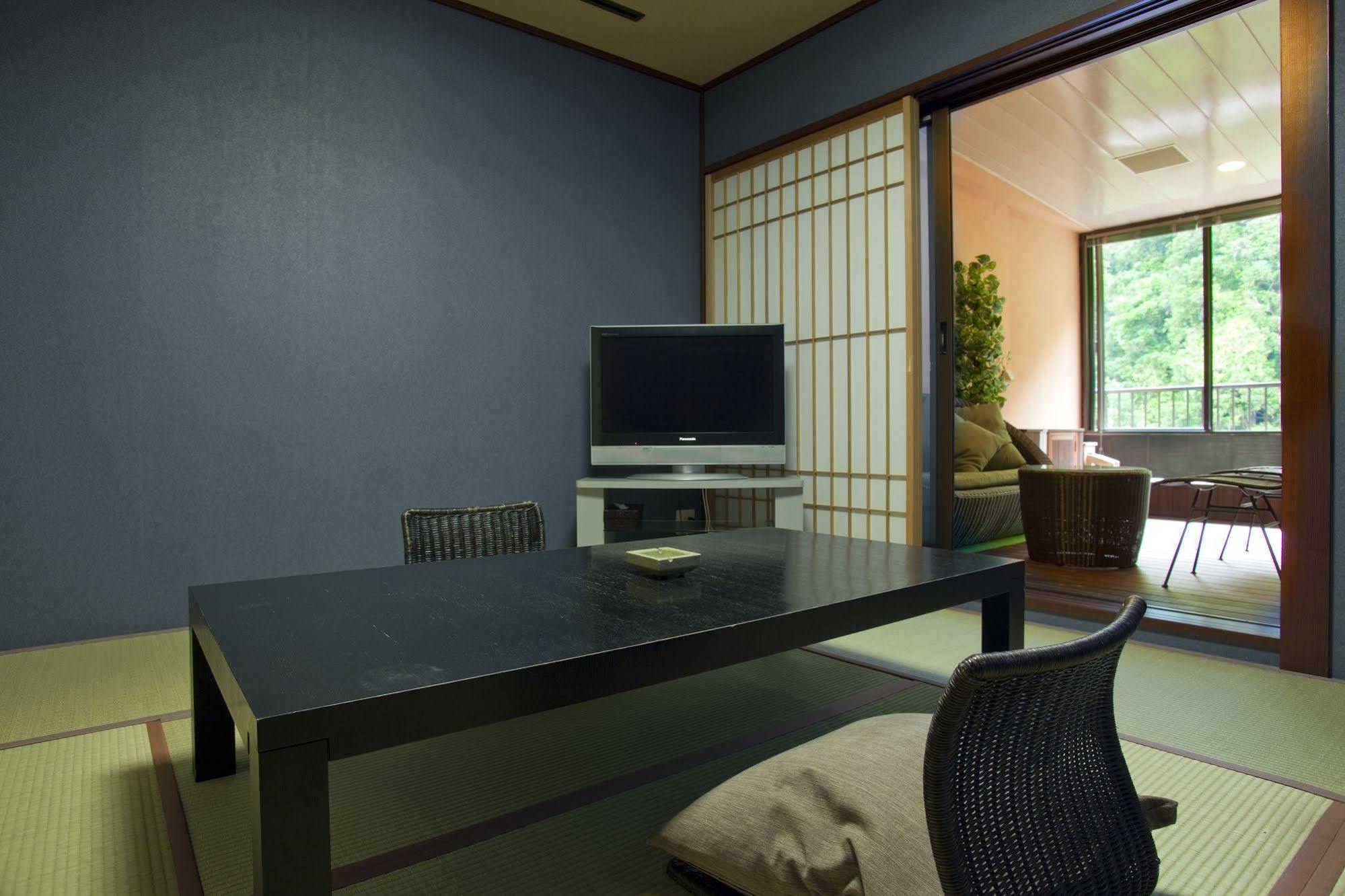 Yamanakaonsen Ohanami Kyubei Kaga  Buitenkant foto